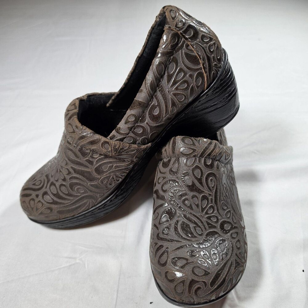 B.o.c Paisley Clog Shoes Womens Size 9 Brown Leather Slip On Comfort Nursing